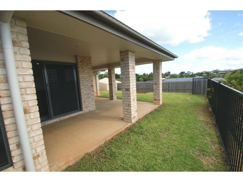 6 Brougham Court, Avoca QLD 4670