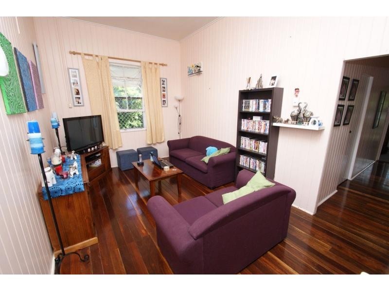 3/6 DEXTER Street, Svensson Heights QLD 4670