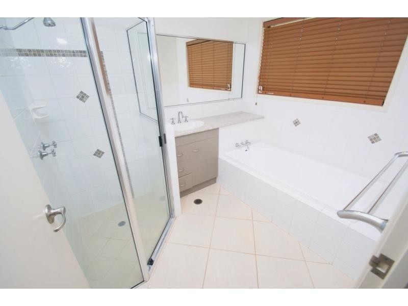 17 The Strand West, Thabeban QLD 4670