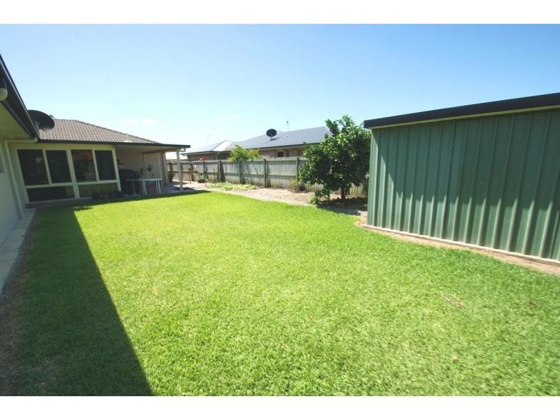 17 The Strand West, Thabeban QLD 4670