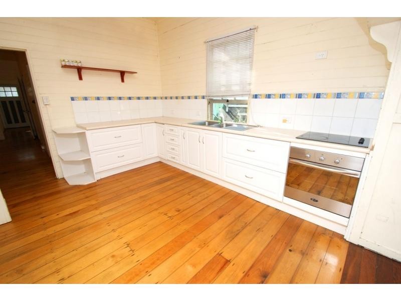 2a Waterview Road, Bundaberg North QLD 4670
