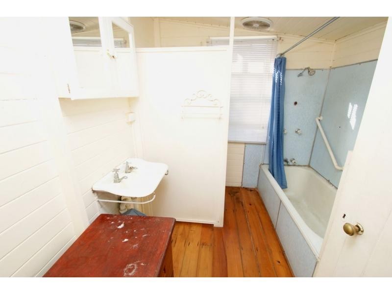 2a Waterview Road, Bundaberg North QLD 4670
