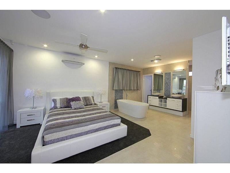 24 Longview Street, Ashfield QLD 4670