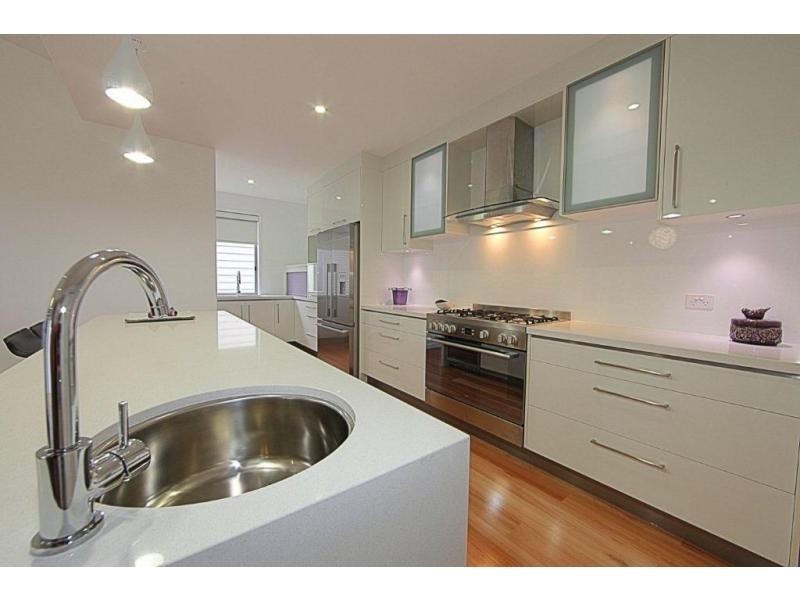 24 Longview Street, Ashfield QLD 4670