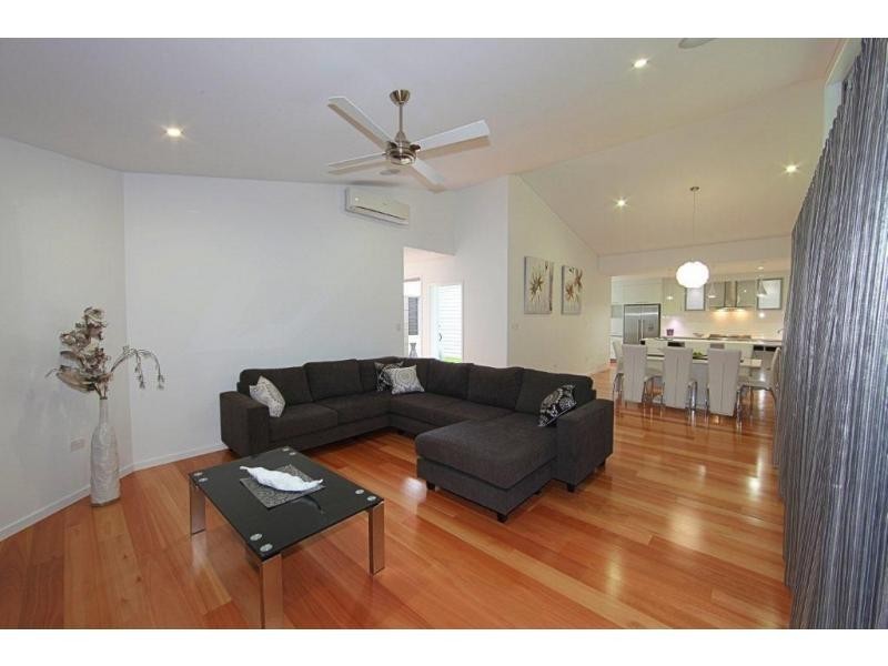 24 Longview Street, Ashfield QLD 4670