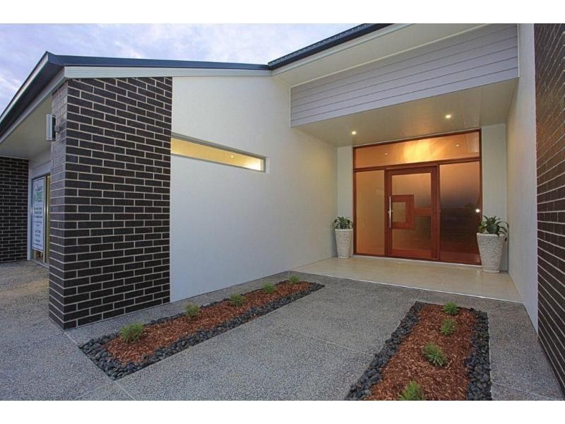 24 Longview Street, Ashfield QLD 4670