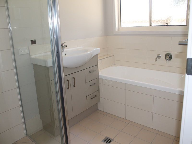 10 Hintz, Branyan QLD 4670