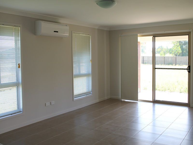 50 Neville Drive, Branyan QLD 4670
