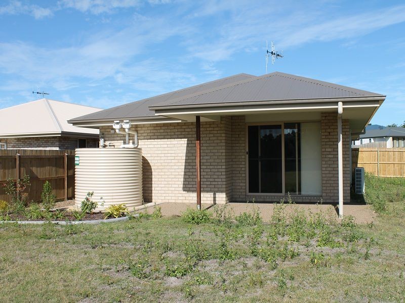 50 Neville Drive, Branyan QLD 4670