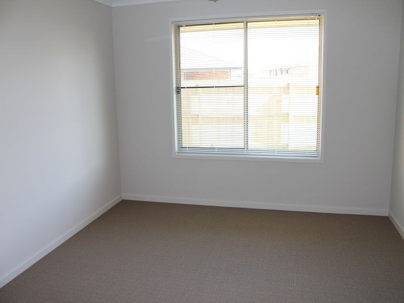 50 Neville Drive, Branyan QLD 4670