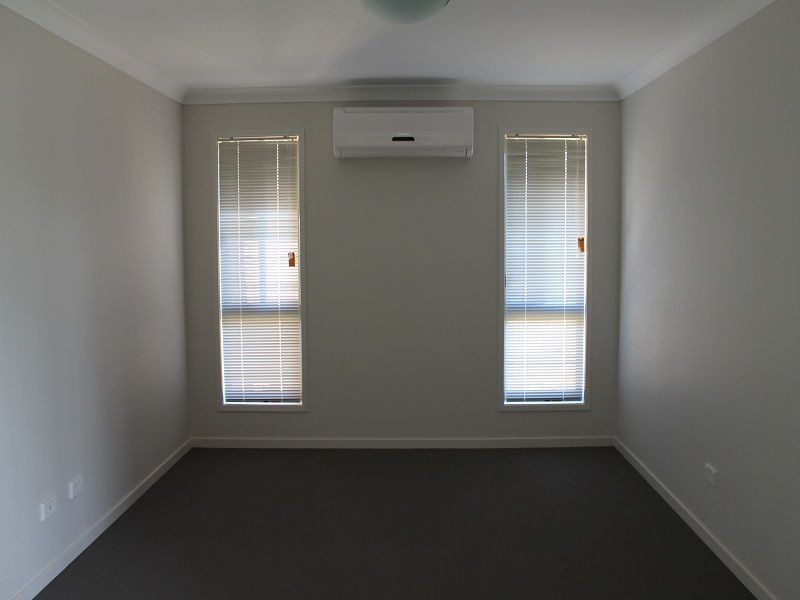 54 Neville Drive, Branyan QLD 4670