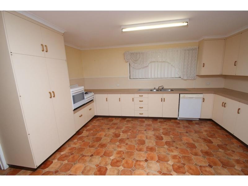 24 Limpus Crescent, Kalkie QLD 4670