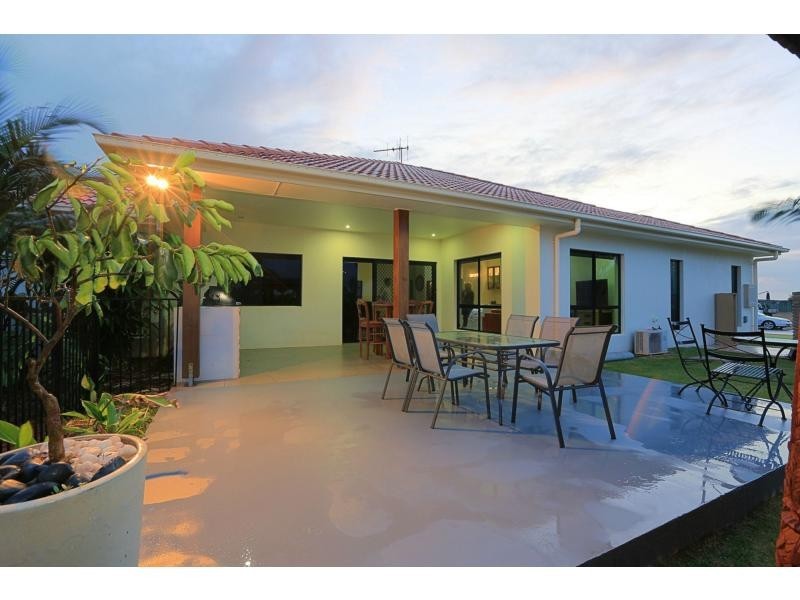 3 Chantilly Street, Bargara QLD 4670
