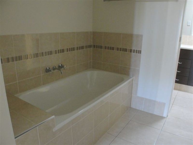 Duplex U1 & 2/No 6 Ashlee Court, Coombabah QLD 4216