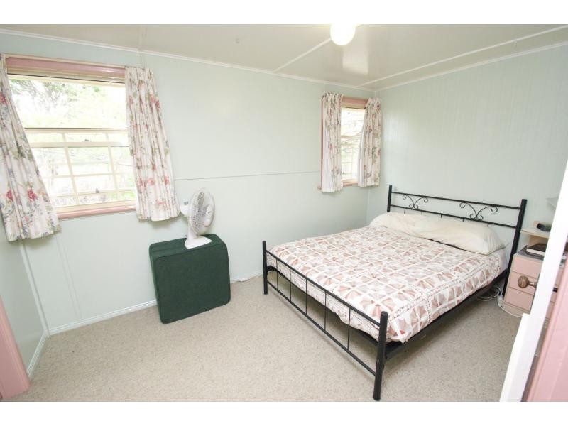 15A Lovers Walk, Thabeban QLD 4670