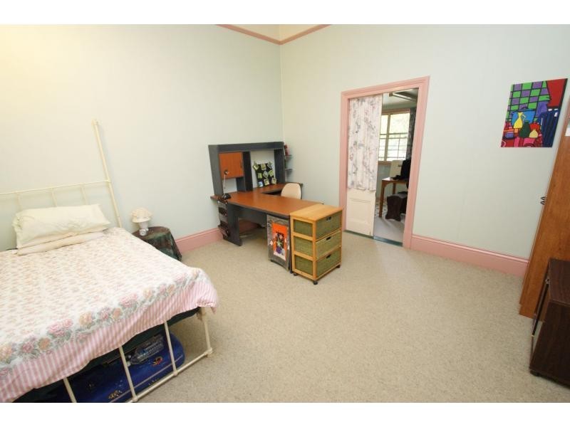 15A Lovers Walk, Thabeban QLD 4670