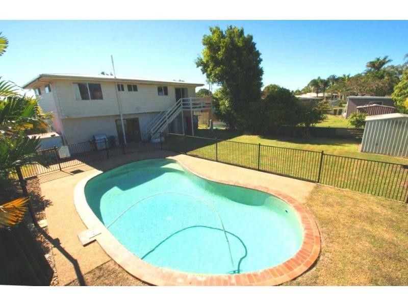 11 Sloane Street, Kalkie QLD 4670