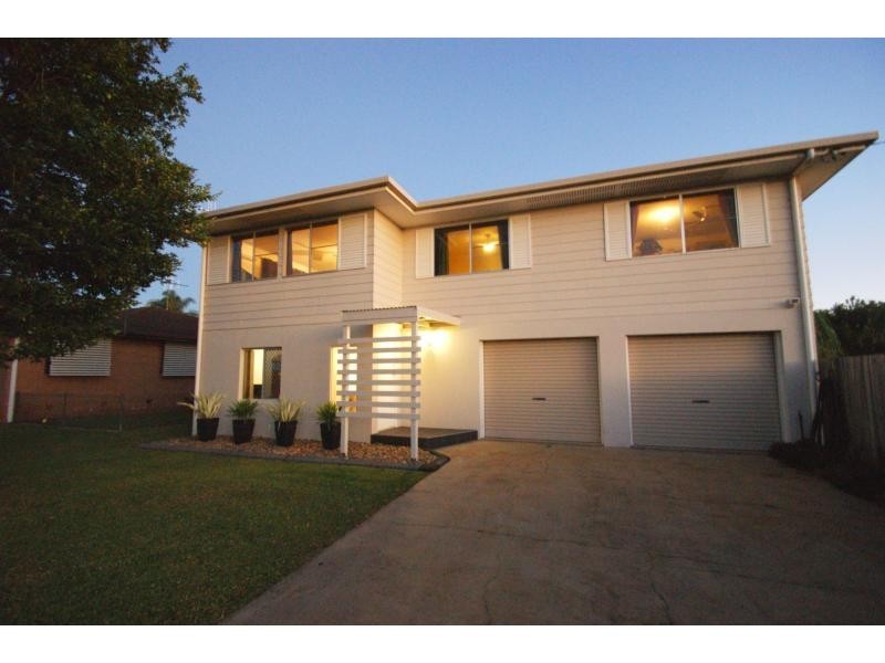 11 Sloane Street, Kalkie QLD 4670