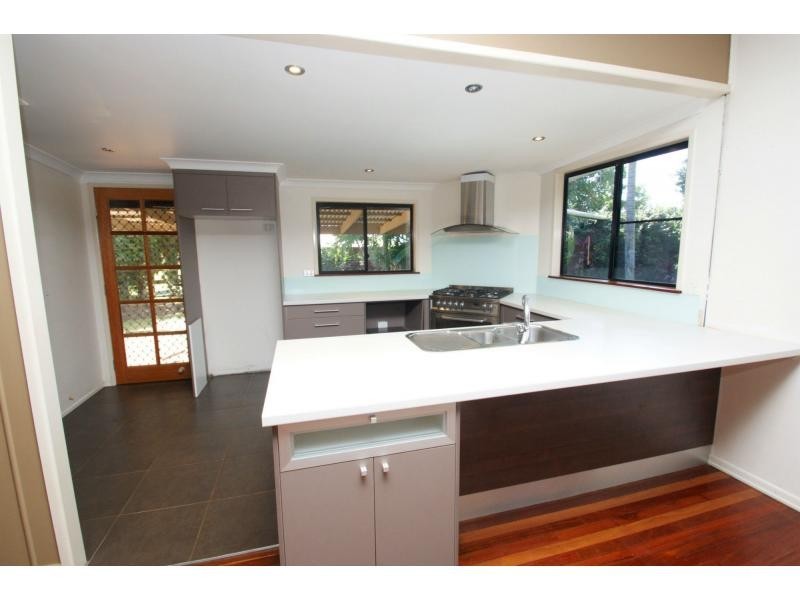 41 Windermere Road, Qunaba QLD 4670