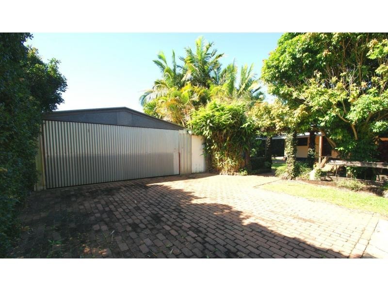 41 Windermere Road, Qunaba QLD 4670