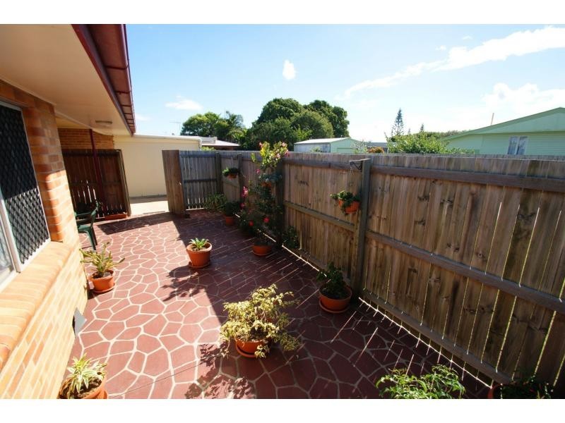12 Dix Street, Kepnock QLD 4670