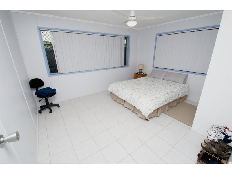 12 Dix Street, Kepnock QLD 4670