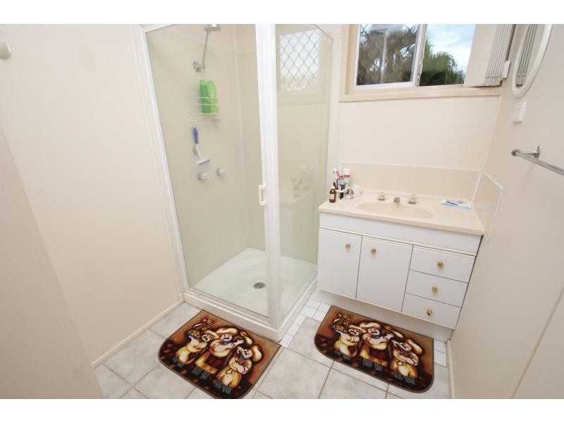 12 Dix Street, Kepnock QLD 4670