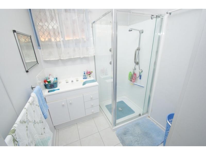 12 Dix Street, Kepnock QLD 4670