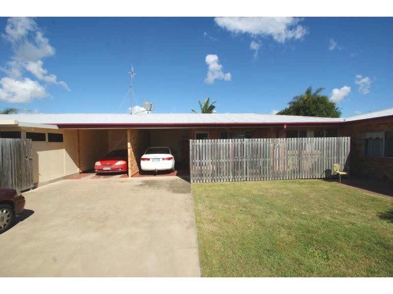 12 Dix Street, Kepnock QLD 4670