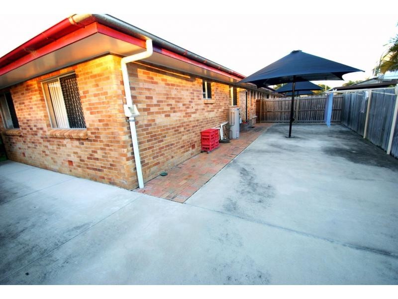 12 Dix Street, Kepnock QLD 4670
