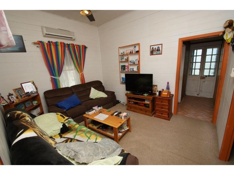 7 Cross Street, Bundaberg East QLD 4670