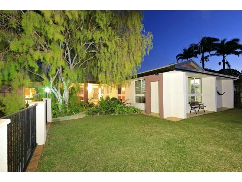 18 Wilson Street, Kepnock QLD 4670