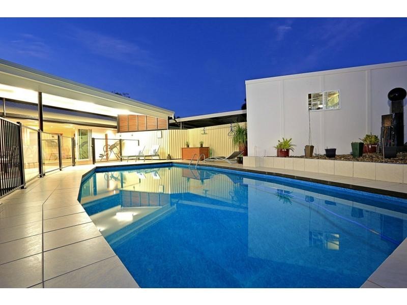 18 Wilson Street, Kepnock QLD 4670