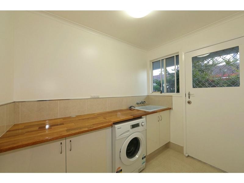 18 Wilson Street, Kepnock QLD 4670