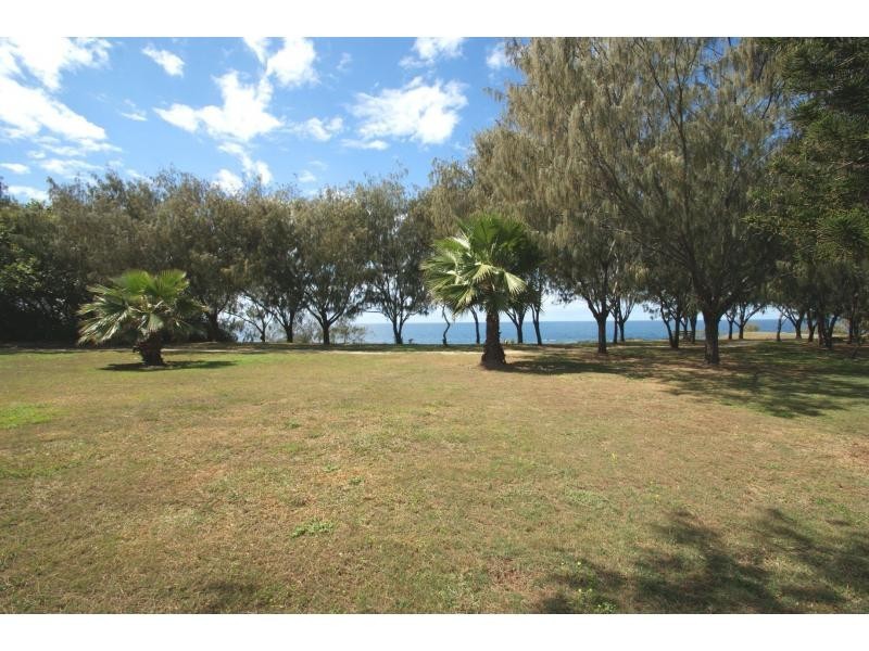 119 Barolin Esplanade, Coral Cove QLD 4670
