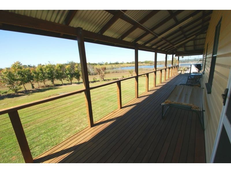 385 Gillens Creek Road, Alloway QLD 4670