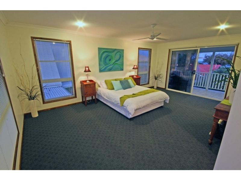 17 Oceanview Street, Bargara QLD 4670