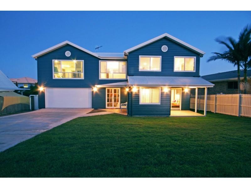 17 Oceanview Street, Bargara QLD 4670