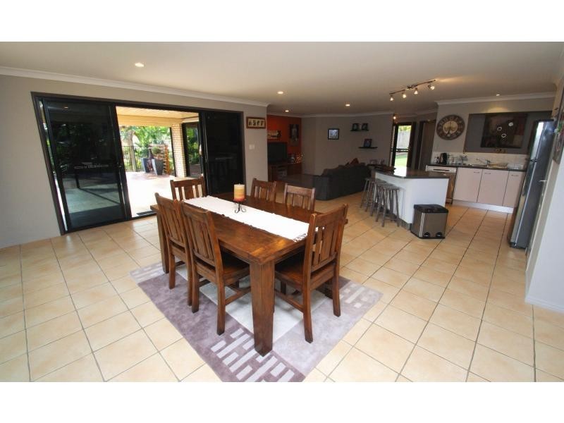 11 Reynella Drive, Avoca QLD 4670