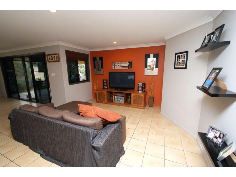 11 Reynella Drive, Avoca QLD 4670
