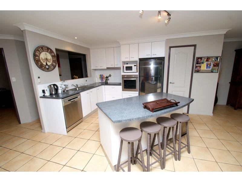 11 Reynella Drive, Avoca QLD 4670