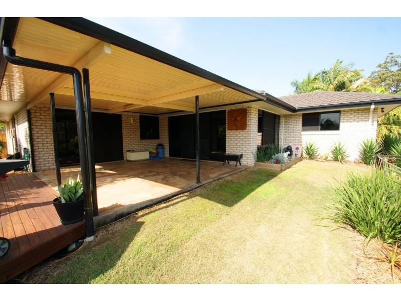 11 Reynella Drive, Avoca QLD 4670