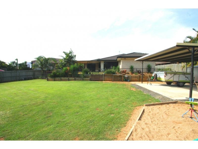 11 Reynella Drive, Avoca QLD 4670
