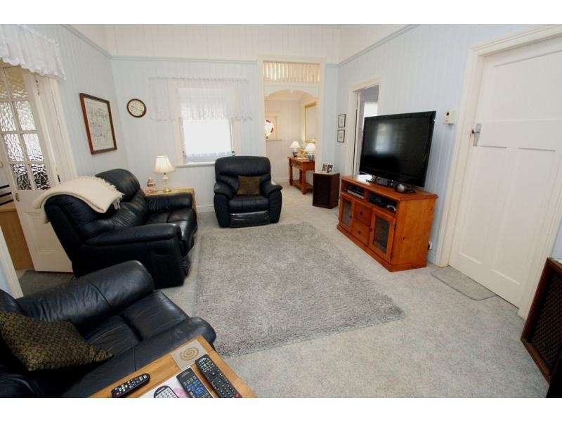 96 Lamb Street, Walkervale QLD 4670