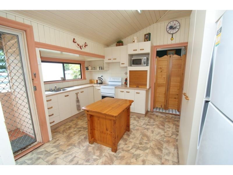 101 Lamb Street, Walkervale QLD 4670