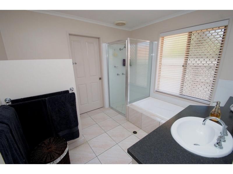 4 Cruise Court, Avoca QLD 4670