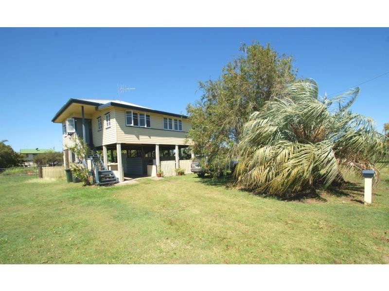 35 Aldridge Street, Burnett Heads QLD 4670