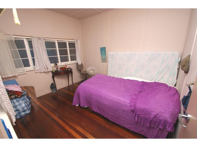 35 Aldridge Street, Burnett Heads QLD 4670