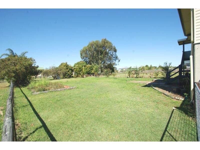 35 Aldridge Street, Burnett Heads QLD 4670