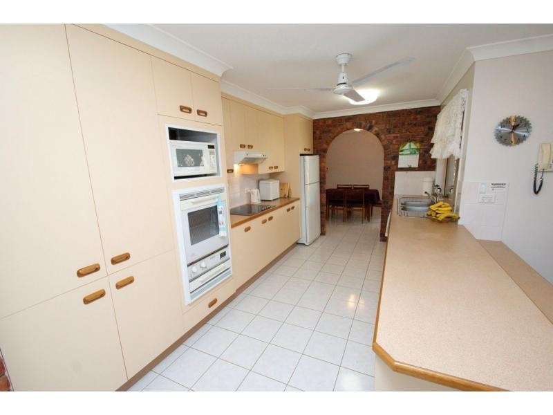 12 Westview Terrace, Avoca QLD 4670